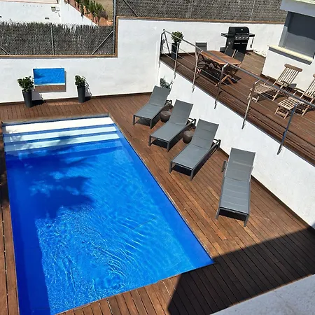 R64 Deluxe Déjà Vu Villa Calafell